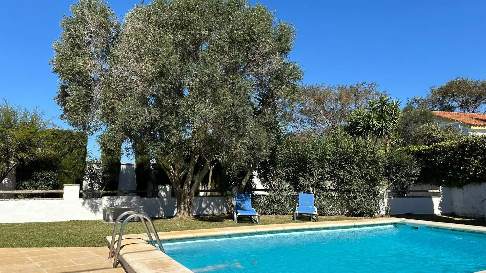 Vivienda Rural Atlantico Sur & Familias Guest House Conil De La Frontera Spain