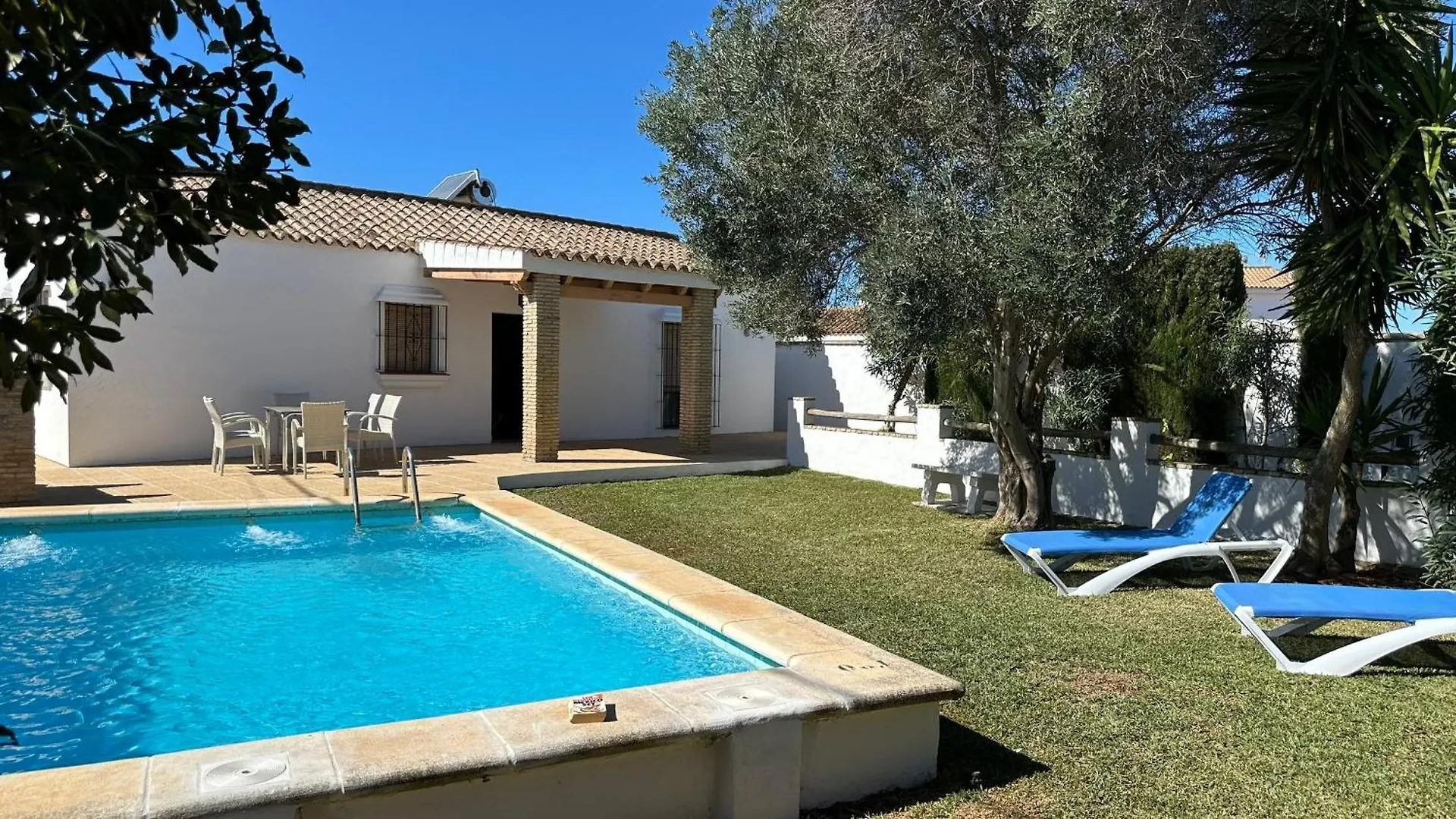 Country house Vivienda Rural Atlantico Sur & Familias Guest House Conil De La Frontera